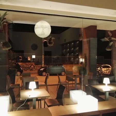 64Rooms เอนนา ภายนอก รูปภาพ